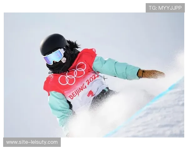 单板滑雪名将蔡雪桐发布训练日记，第五次备战冬奥