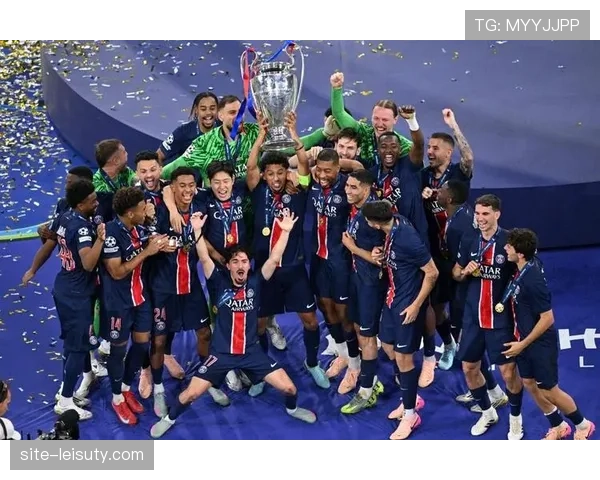 欧冠半决赛采用主客场双回合制，种子排序影响对阵安排